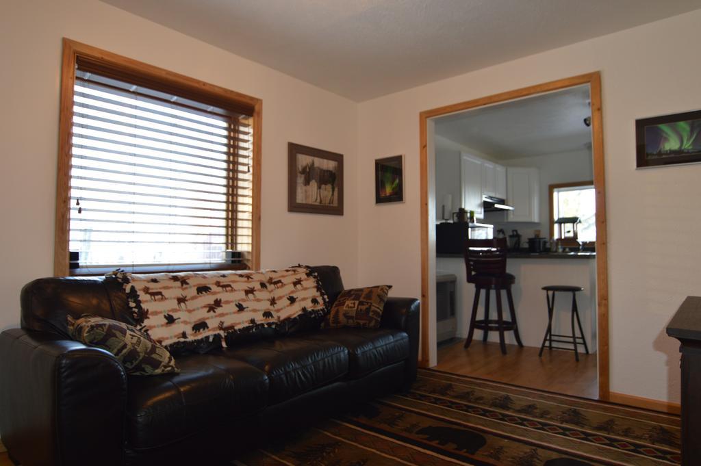 Wildmoon Home Fairbanks Bagian luar foto